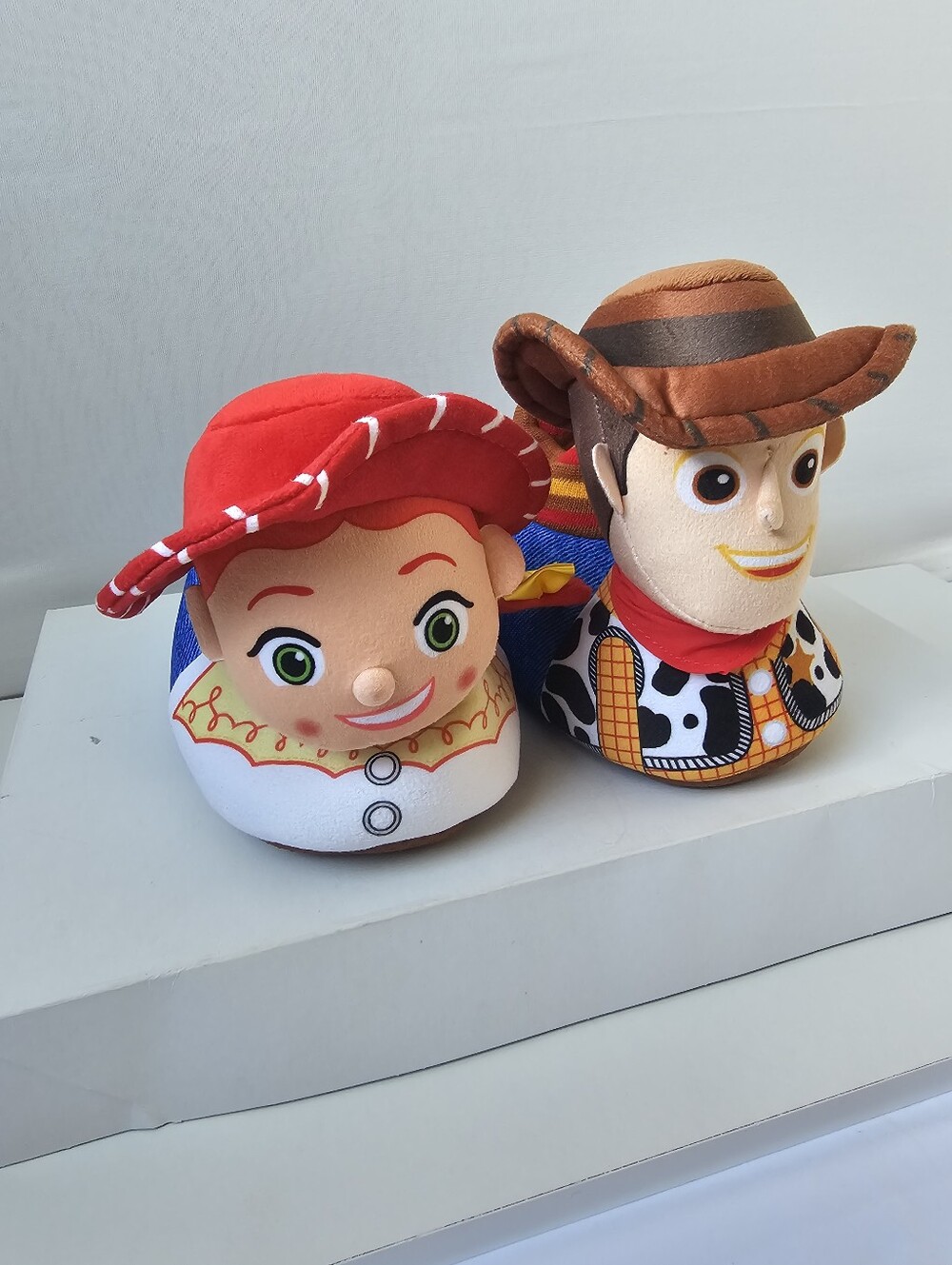 ​Disney Pixar Toy Story Woody & Jessie Plush Slippers Kids Size 11-12 NWT